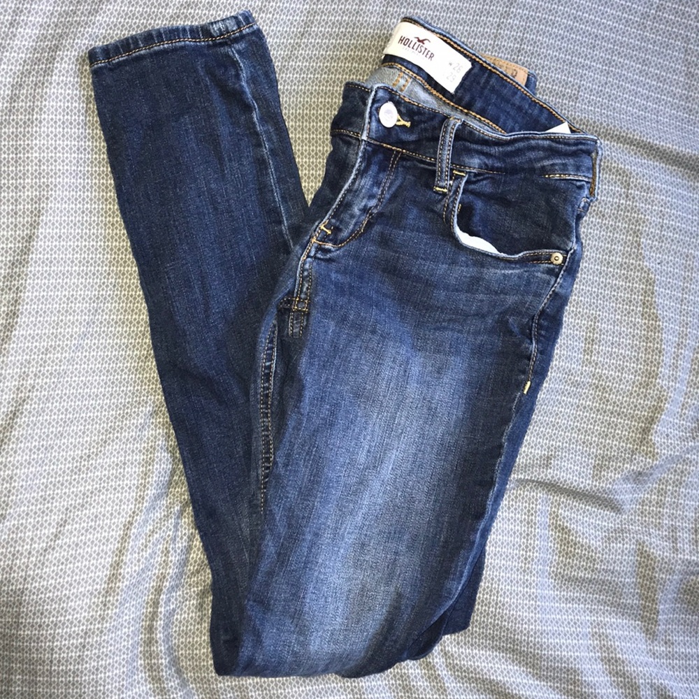 Hollister girls jean!